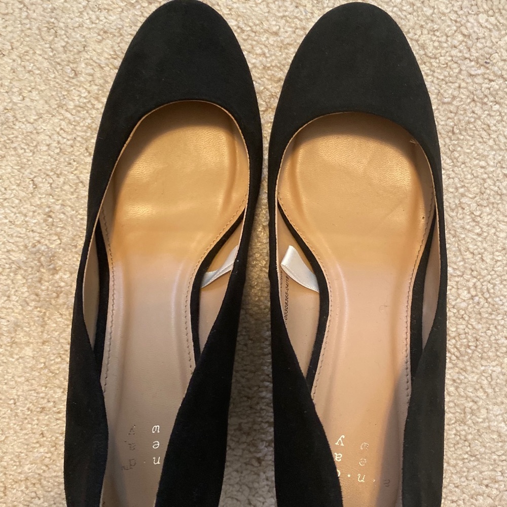 Target (and ea wy) black wedges
